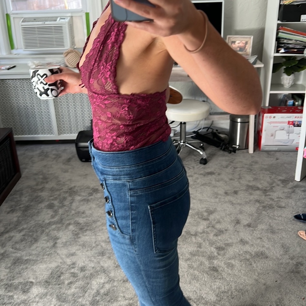 S wine colored deep V lace halter like new - Picture 2 of 9